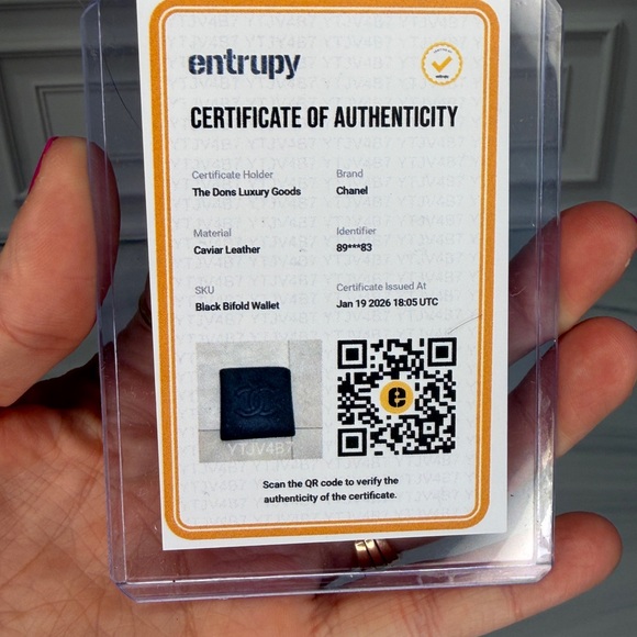 Chanel Black Caviar Leather Bifold Wallet CC Logo | Entrupy COA - Picture 13 of 13